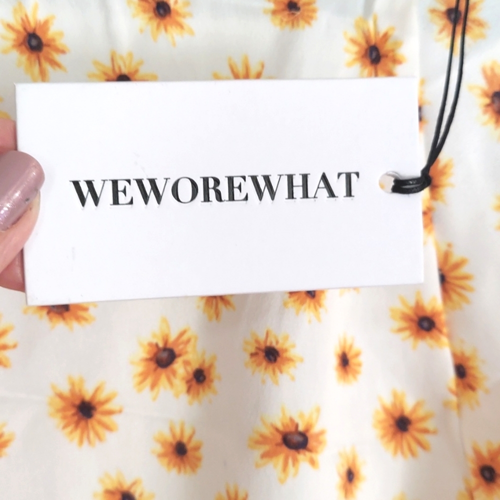 Weworewhat Top, Size M, Long Sleeve, No Back, Sunflower Print, Satiny Fabric NEW - Picture 5 of 8